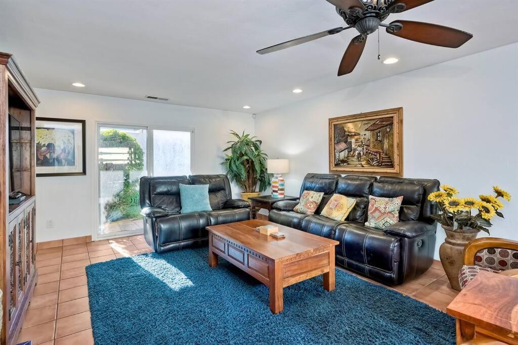 Great Group Retreat! Hacienda Decor, Spacious Floor Plan, Private Backyard Carlsbad Eksteriør bilde